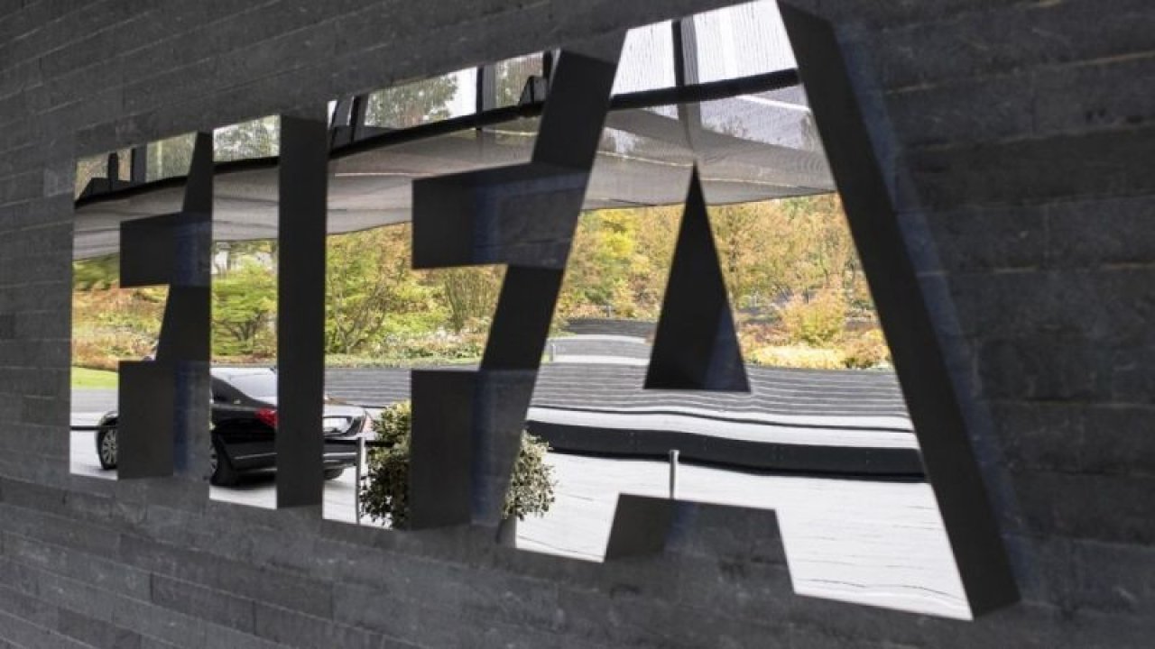 FIFA, 5 oyuncu değişiklik kararını 2020-2021 sezonunun sonuna uzattı