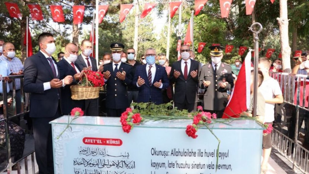 15 Temmuz'un simge ismi şehit Halisdemir, kabri başında anılıyor - Foto Haber