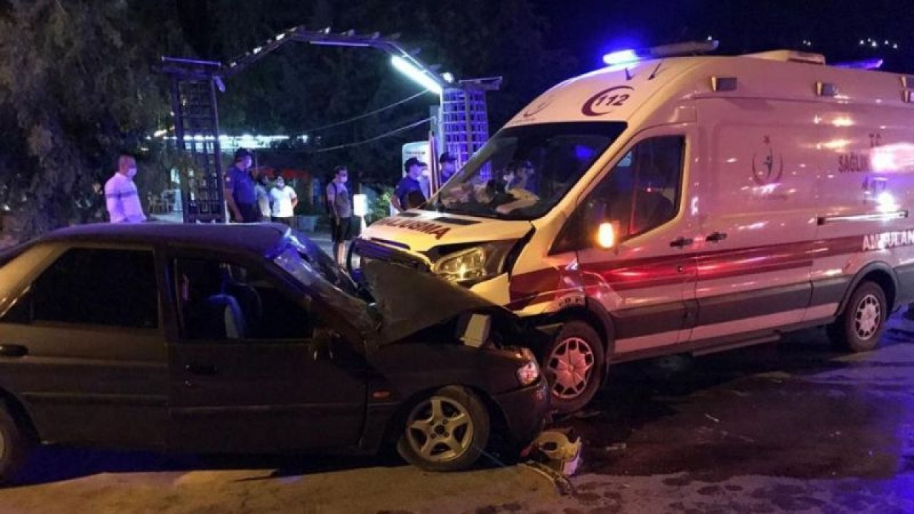 Görevden dönen ambulans ile otomobil çarpıştı: 1 ölü, 6 yaralı