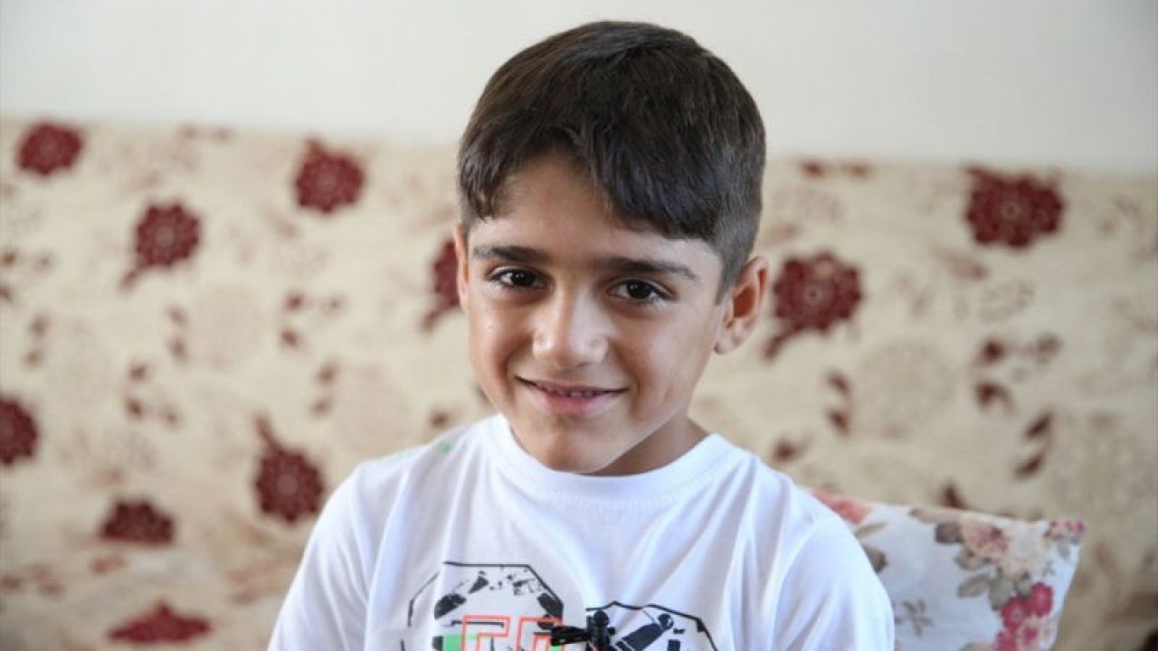 Bu mutluluğun tarifi yok! Doğumu gizlenen ve Suriye'ye götürülen 8 yaşındaki çocuk...