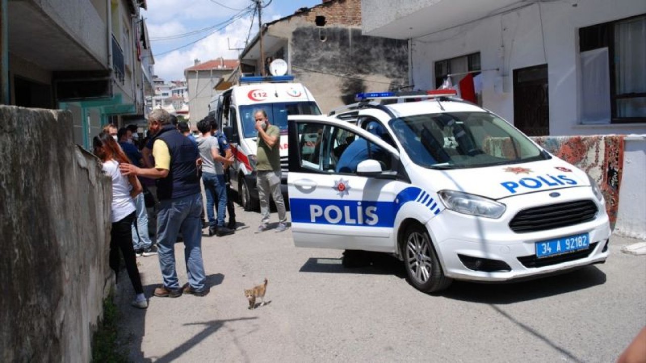 Kadıköy'de vahşet! Evde öldürülmüş halde bulundu - Video Haber