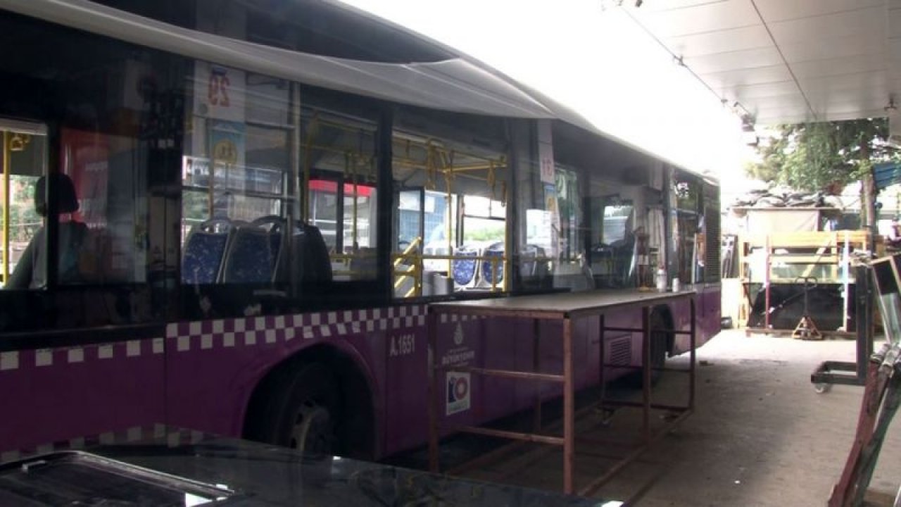Halk otobüsüne parayla binemedi, söylenen şoföre sinirlenip camları kırdı