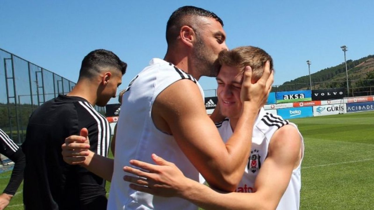 Beşiktaş’ın yıldız golcüsü Burak Yılmaz takımla vedalaştı