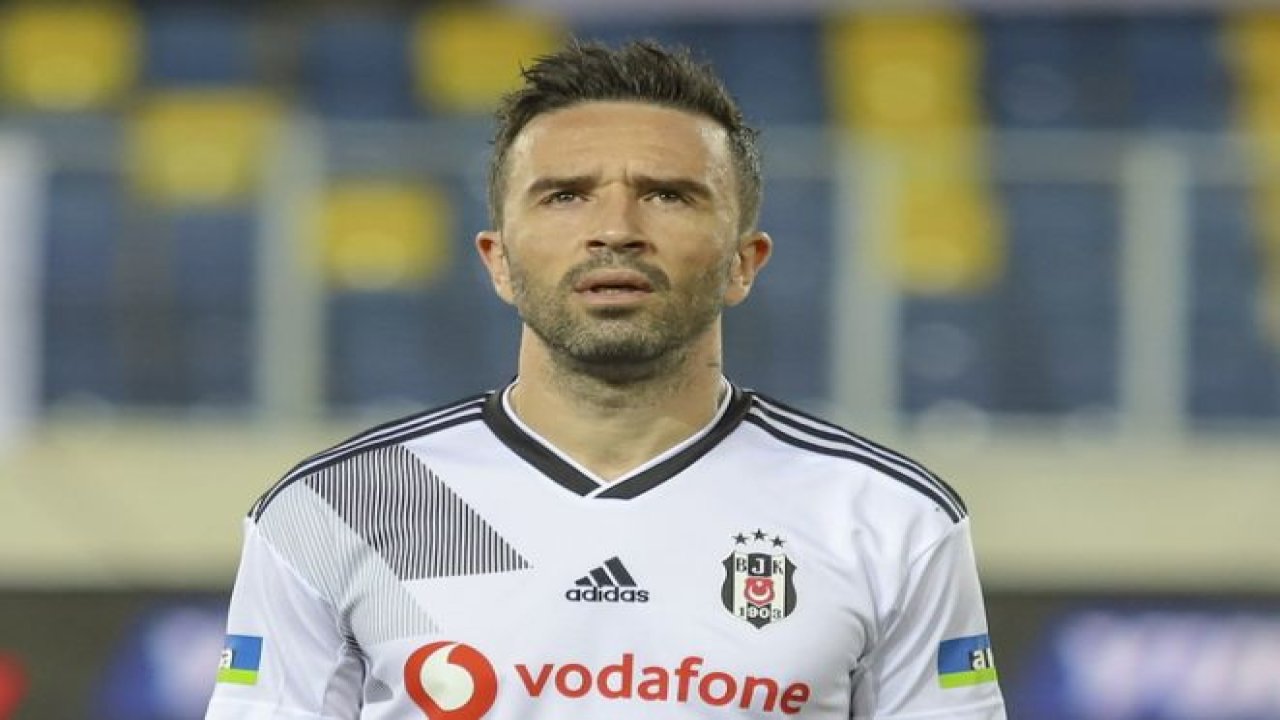 Gökhan Gönül Beşiktaş ile son maçına çıktı