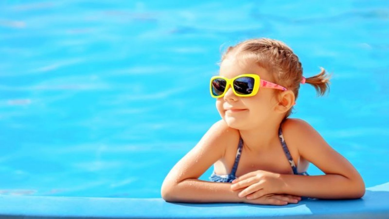 Çocukların göz sağlığını bozan 5 yaz tehlikesi!
