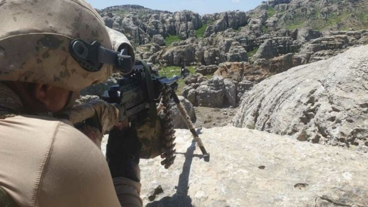 Barış Pınarı Bölgesi'nde bomba yüklü 2 motosiklet tespit edildi