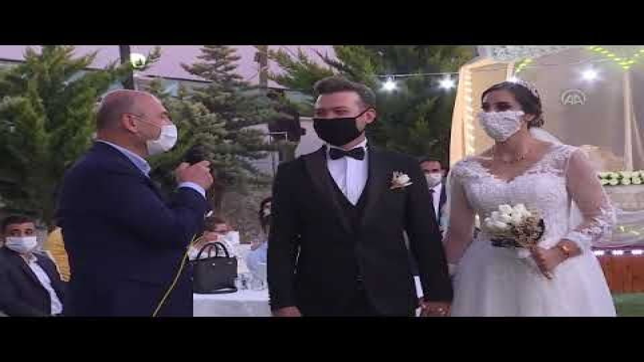 İçişleri Bakanı Süleyman Soylu Ankara'da "düğün salonu" denetimine katıldı