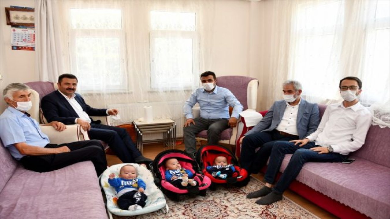 Üçüz bebeklerine "Recep", "Tayyip" ve "Erdoğan" isimlerini verdi