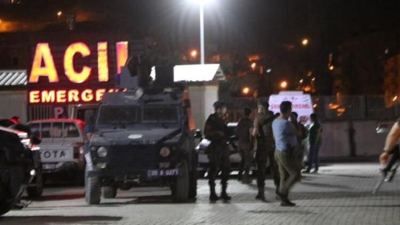 Hakkari'de zırhlı araç devrildi: 2 özel harekat polisi şehit oldu