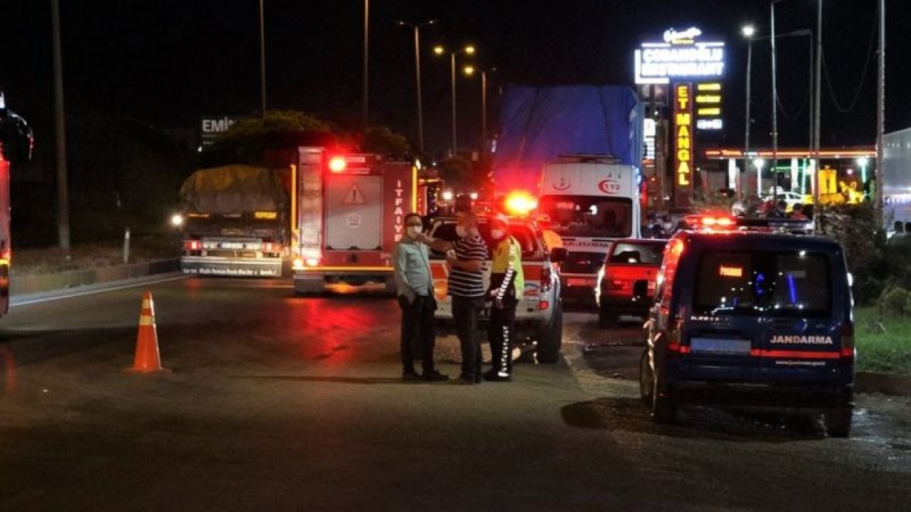 Kırıkkale'de feci kaza! TIR'a arkadan çarptı!: 1 ölü, 4 yaralı