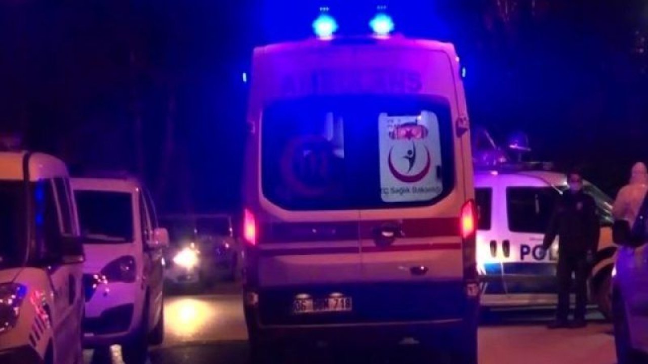 Ankara'da yol kenarında sızan alkollü vatandaş hastaneye götürüldü
