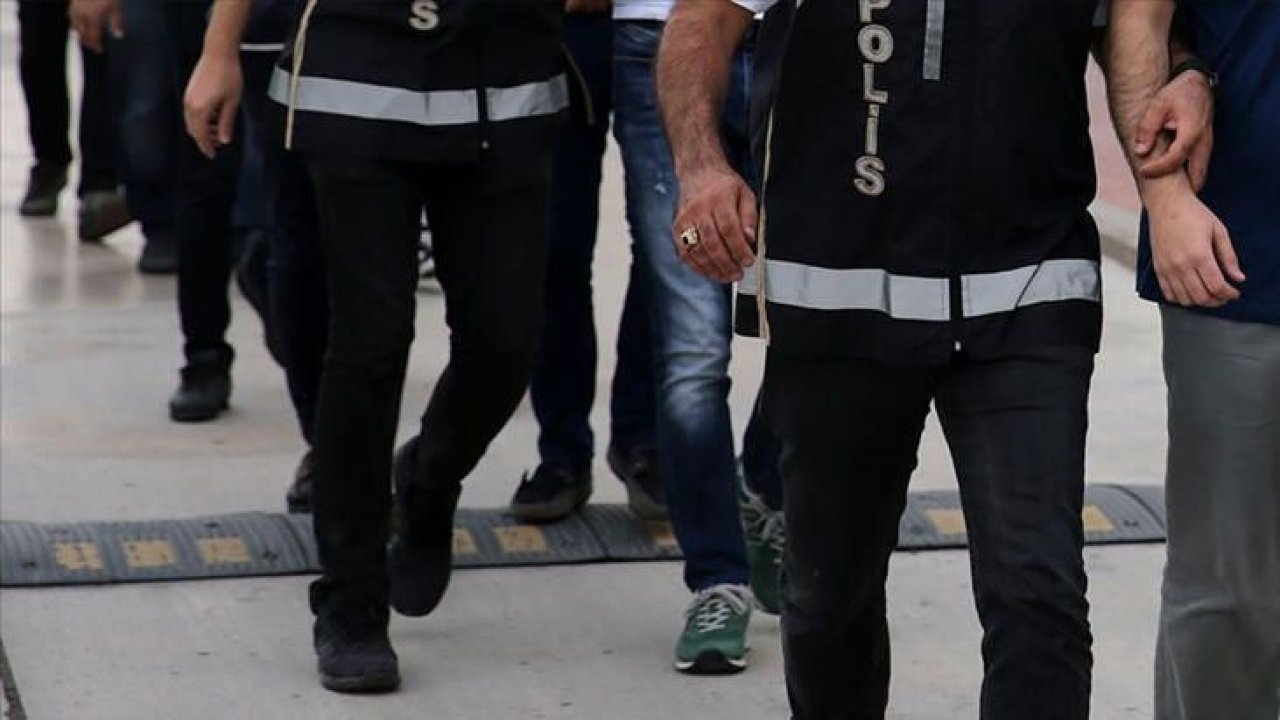 Eskişehir'de Fetullahçı Terör Örgütü'ne yönelik operasyonda 8 şüpheli yakalandı
