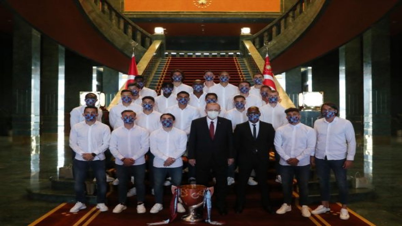 Cumhurbaşkanı Erdoğan, Trabzonspor Futbol Kulübü heyetini kabul etti