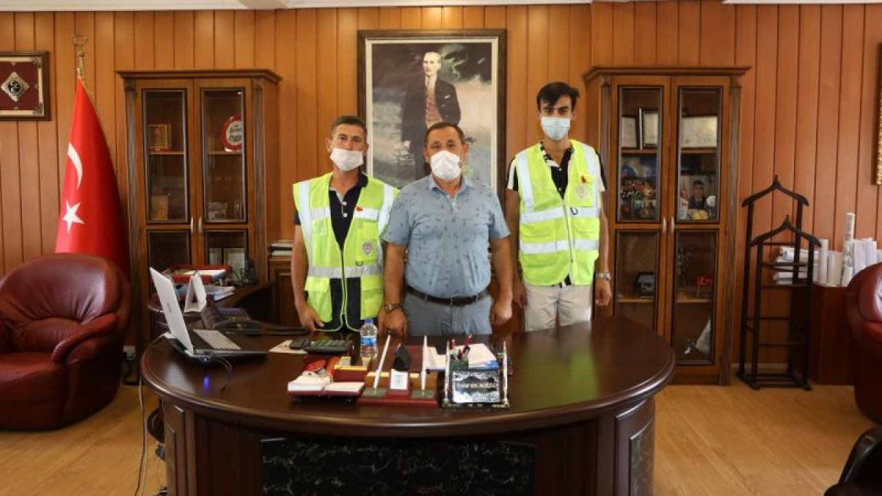 Ankara'da 2 İşçi İçinde 40 bin TL olan çantayı bulup sahibine teslim etti! Bakın neyle ödüllendirildiler!