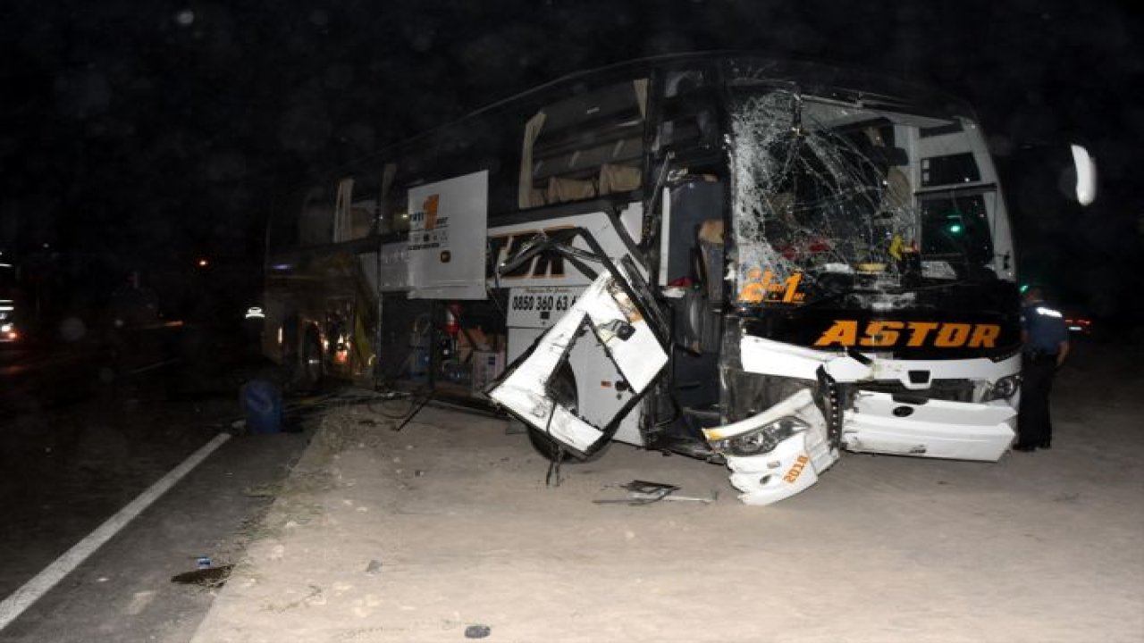Aksaray'da Korkunç kaza! Yolcu otobüsü ile kamyon çarpıştı: 4 yaralı