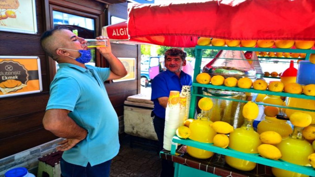 Limonatasıyla 43 yıldır müşterilerinin içini ferahlatıyor - Video Haber