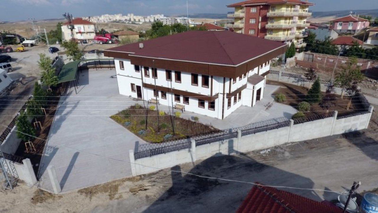 Etimesgut'a tarihi Ankara Evi şeklinde 2 "Köy Konağı" inşa ediliyor