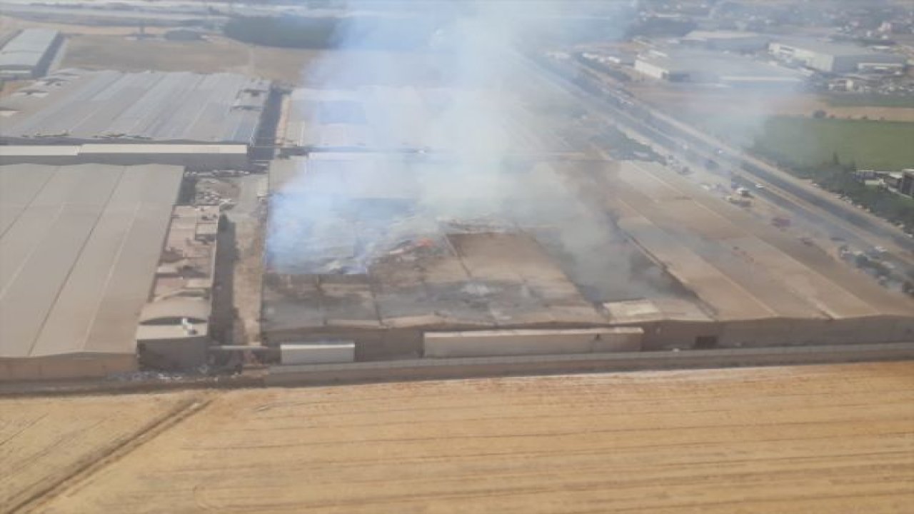 Tekstil fabrikasında korkutan yangın! Çok sayıda itfaiye ekibi sevk edildi - Video Haber