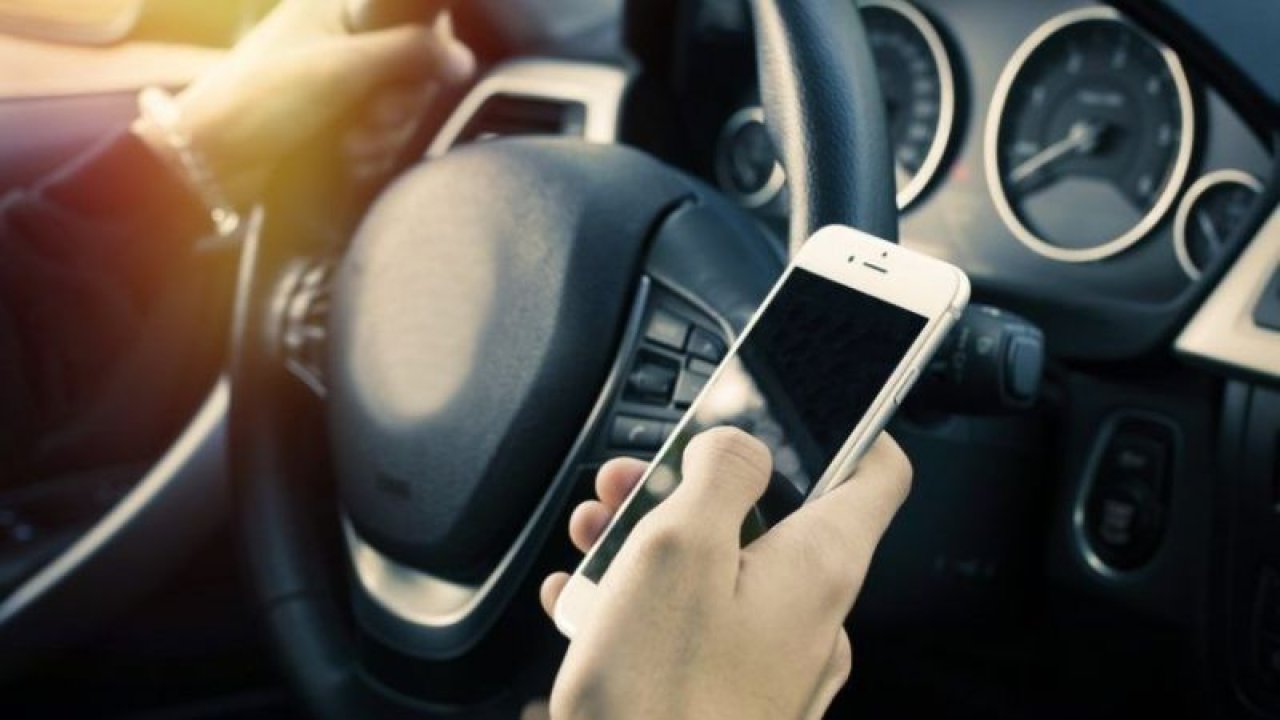 Araçlarda Telefon kullanmanın sebep olduğu Ölümlü Kazalara Ömür Boyu Hapis Geliyor