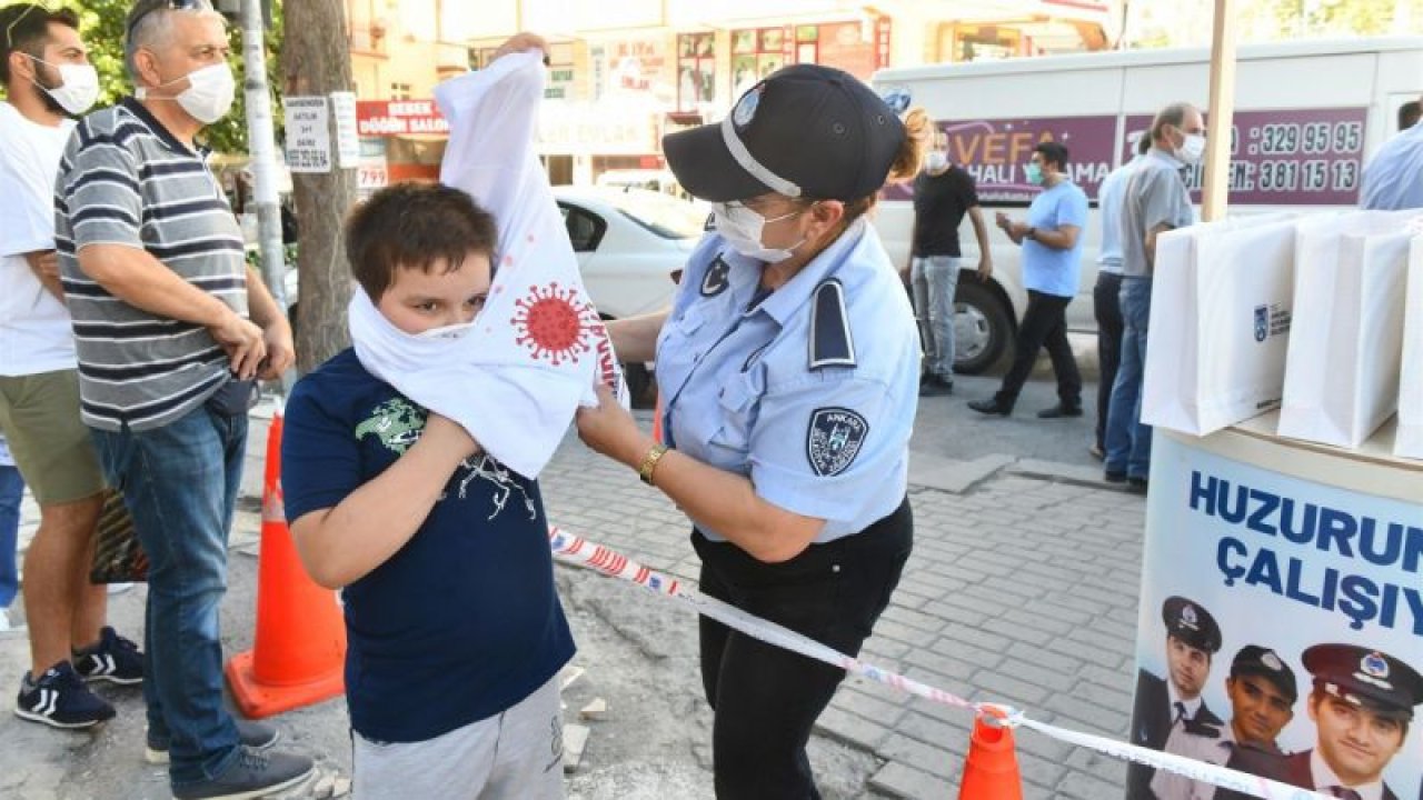 Büyükşehir'in, Ankara'da artan Covid-19 vakalarına dikkat çekmek için hazırladığı tişörtleri yoğun ilgi görüyor
