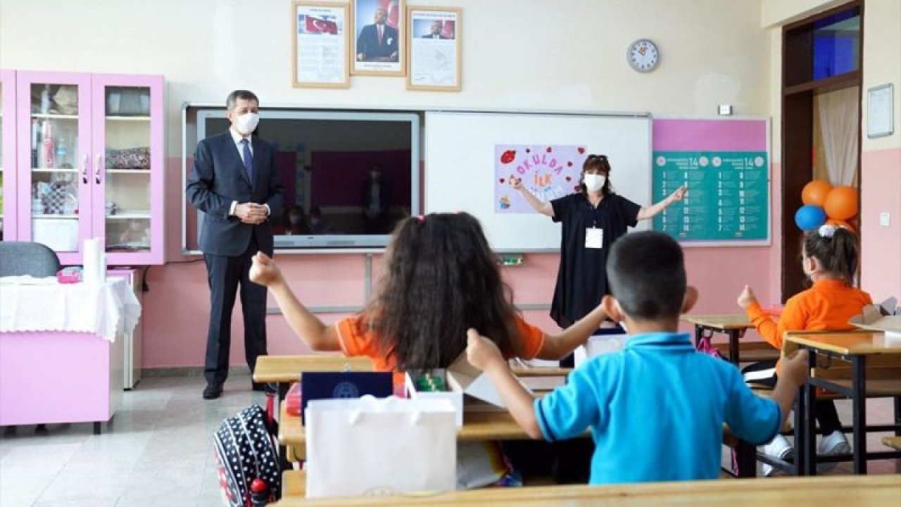Bakan Selçuk'tan Ankara'daki okullara ziyaret