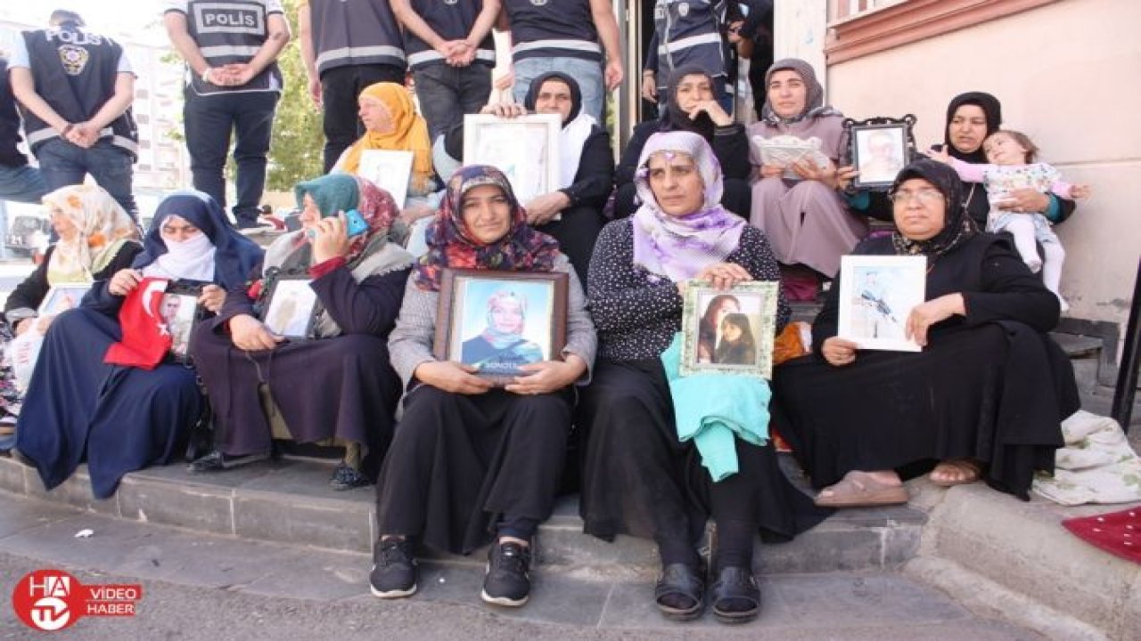 Annelerin HDP önündeki evlat nöbeti 22’nci gününde