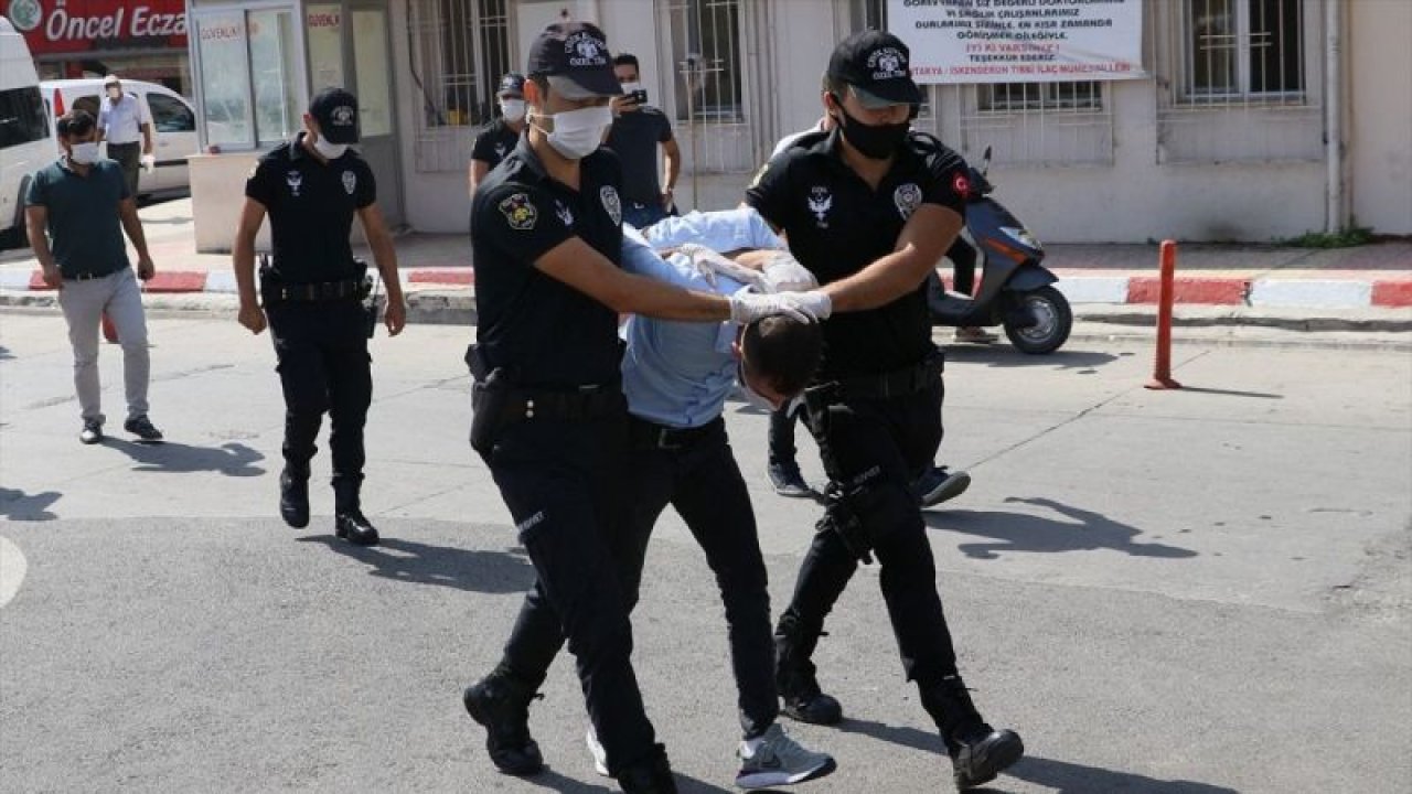 Hatay'da 10 suçtan aranan zanlı Antalya'da sahte kimlikle yakalandı