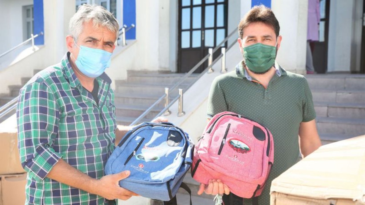 Keçiören Belediyesi öğrencilere çanta ve kırtasiye malzemesi hediye etti - Ankara