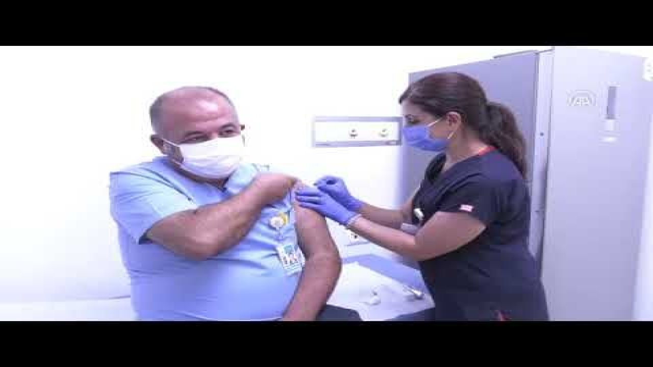 Son Dakika: Kovid-19 aşı denemeleri Ankara Şehir Hastanesinde başlandı