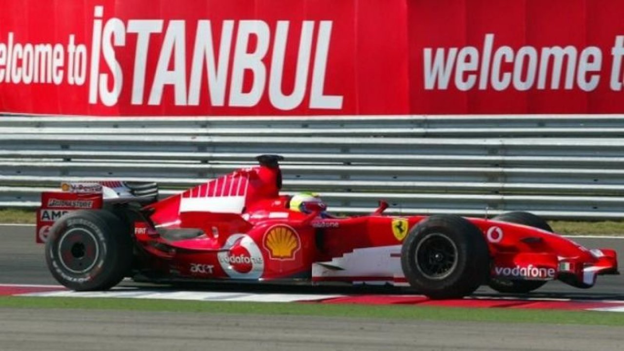 Formula 1 İstanbul'da Felipe Massa, ''Hat Trick'' yaptı