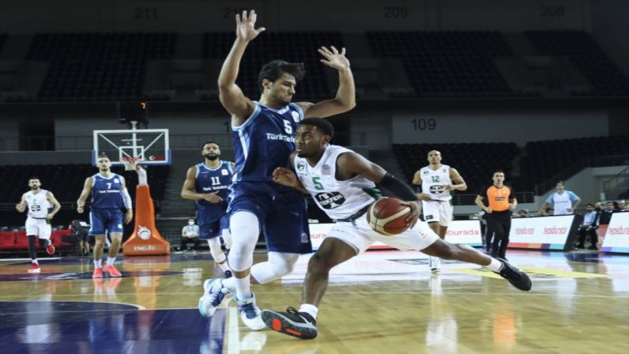 Türk Telekom - Darüşşafaka Tekfen: 79 - 69