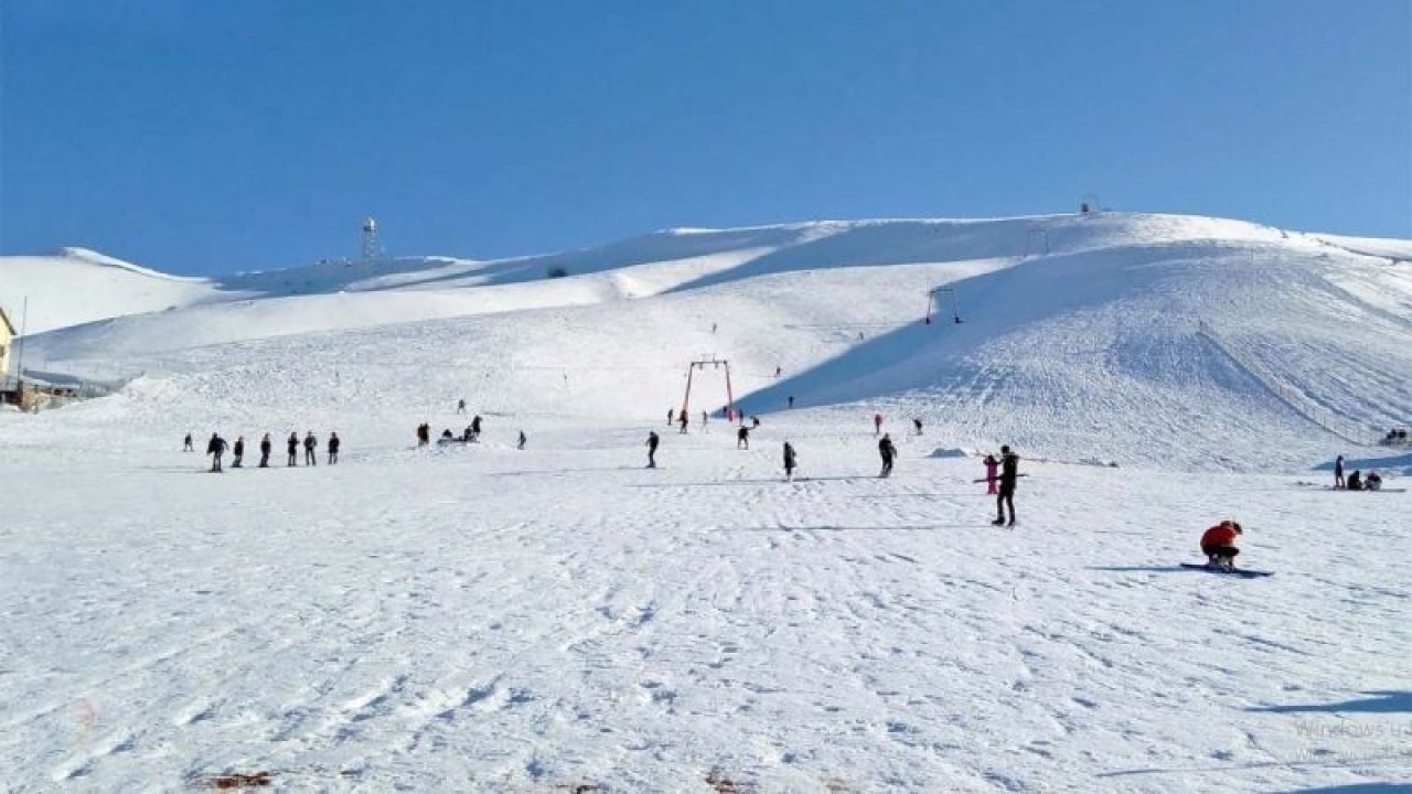 Ankara Elmadağ Kayak Merkezi Nerede, Nasıl Gidilir? Elmadağ Kayak Merkezi giriş ücreti 2022 ne kadar? Ankara Kayak Merkezinde teleferik var mı?