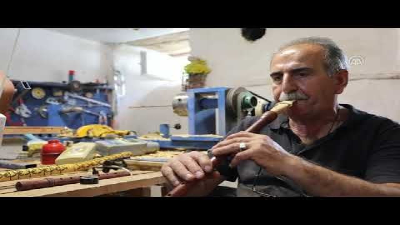 43 yıllık torna ustası 9 enstrümana şekil veriyor - Video Haber