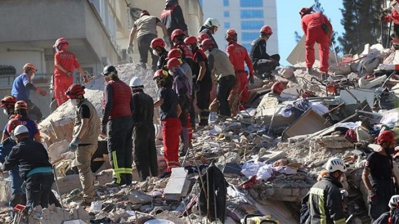 İzmir'deki depremde can kaybı arttı! İşte son durum...