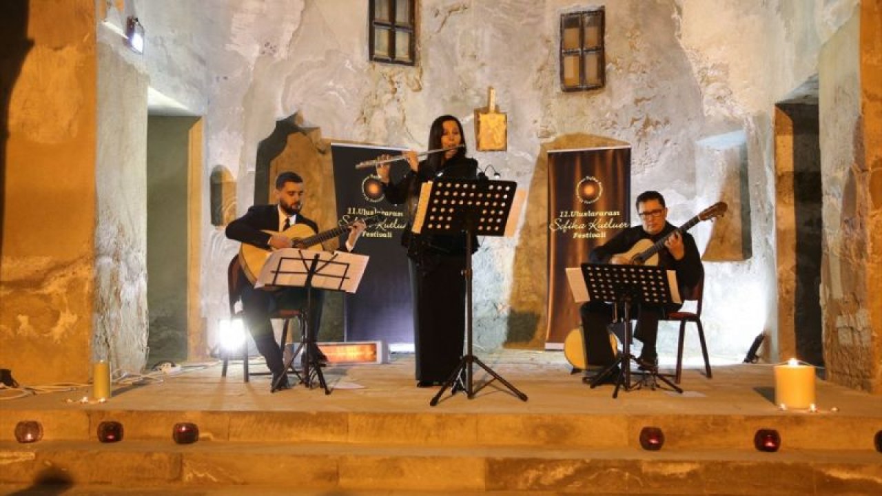 "Sihirli Flüt"ün notaları Kapadokya'daki Eleni Kilisesi'nde yankılandı