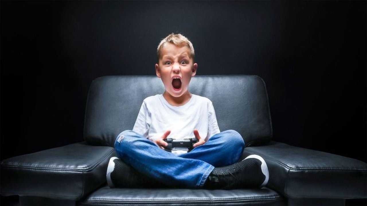 Ebeveynlere "şiddet içerikli oyunlara karşı" uyarılar
