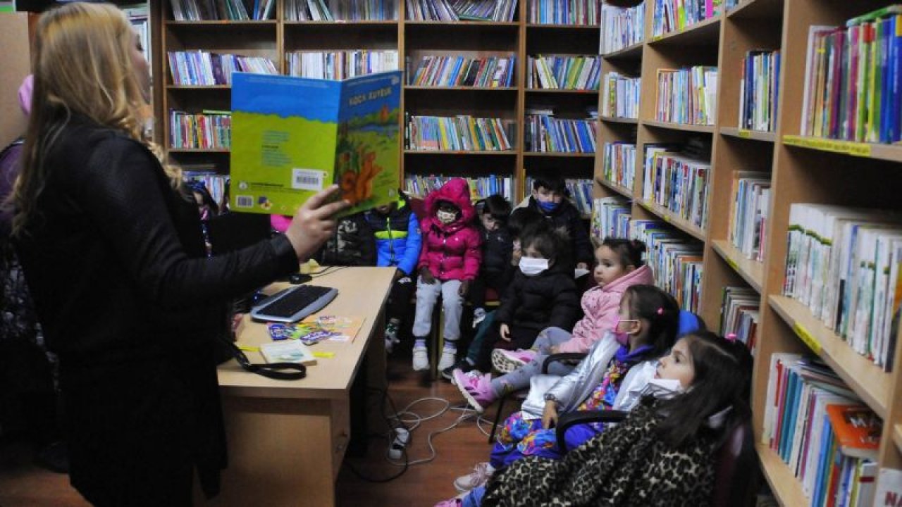 Ankara Keçiörenli minikler ilk kütüphane deneyimi yaşadılar