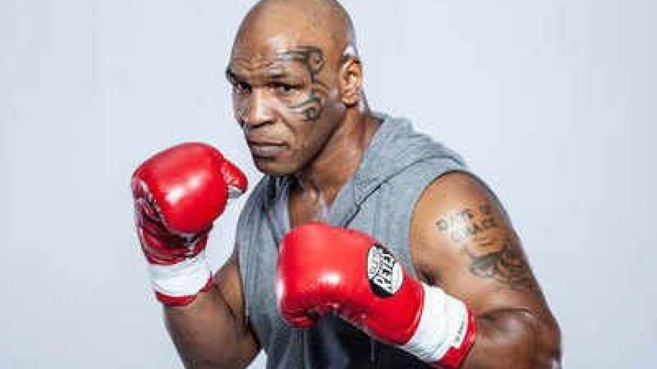 Mike Tyson 15 yıl sonra gösteri maçıyla ringlere döndü! Kazandığı para dudak uçuklattı