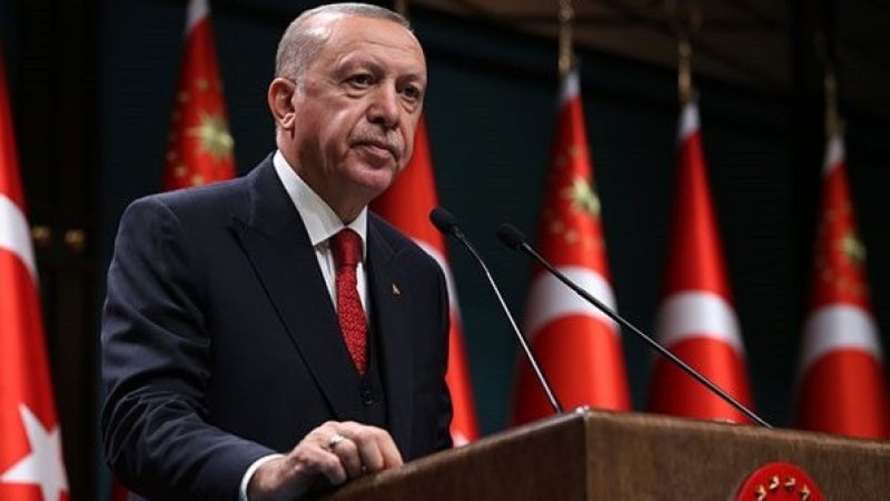 Cumhurbaşkanı Erdoğan: "Türkiye'de, ekmeğini yiyip vatanına düşmanlık besleyen bir kesim var"
