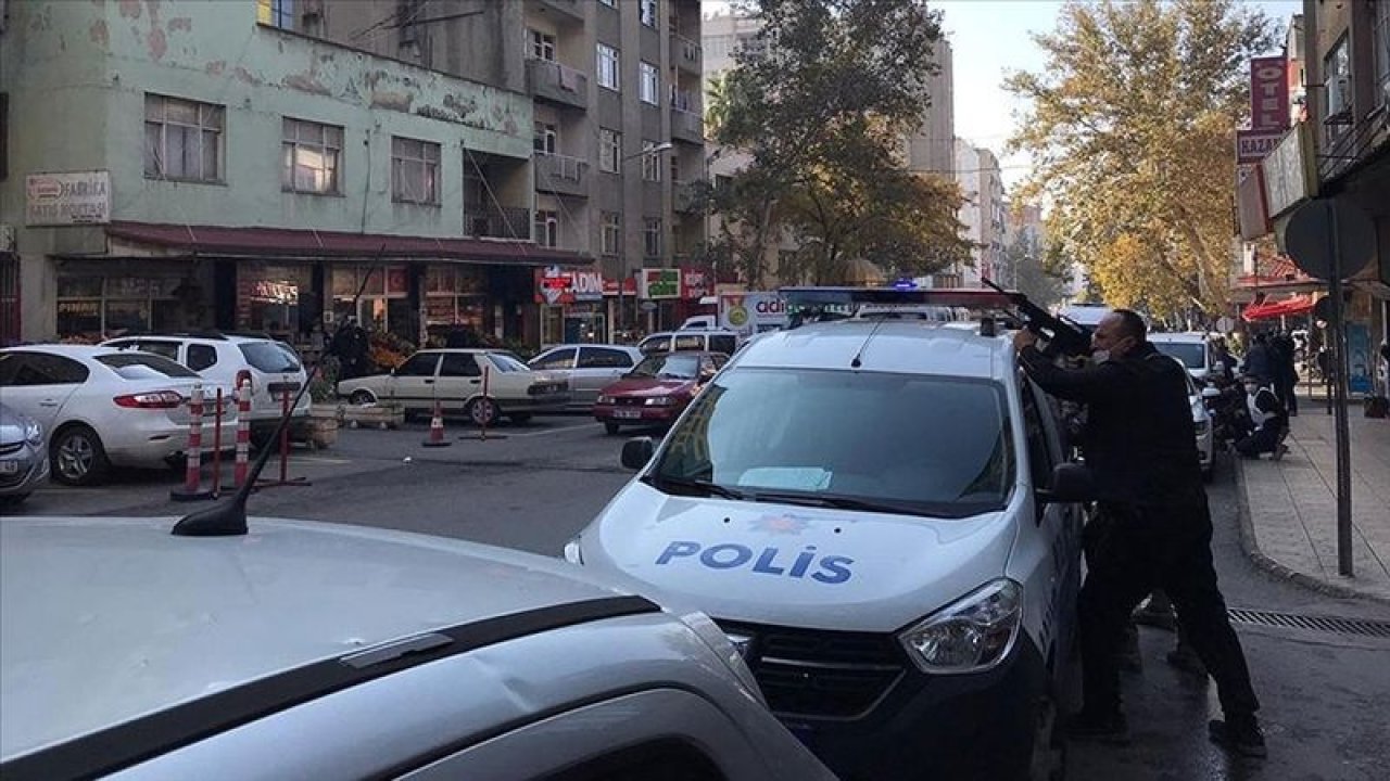Polis ekibine silahla ateş edildi: 1 şehit, 1 yaralı