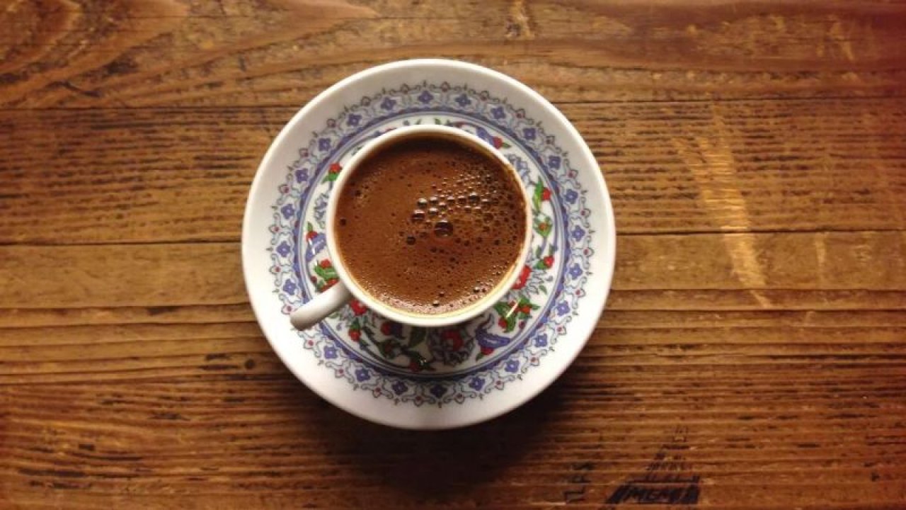 Türk Kahvesi Nabzı Yükseltir Mi, Çarpıntı Yapar Mı? Türk Kahvesinin Zararları Var Mı? Nelere İyi Gelir?