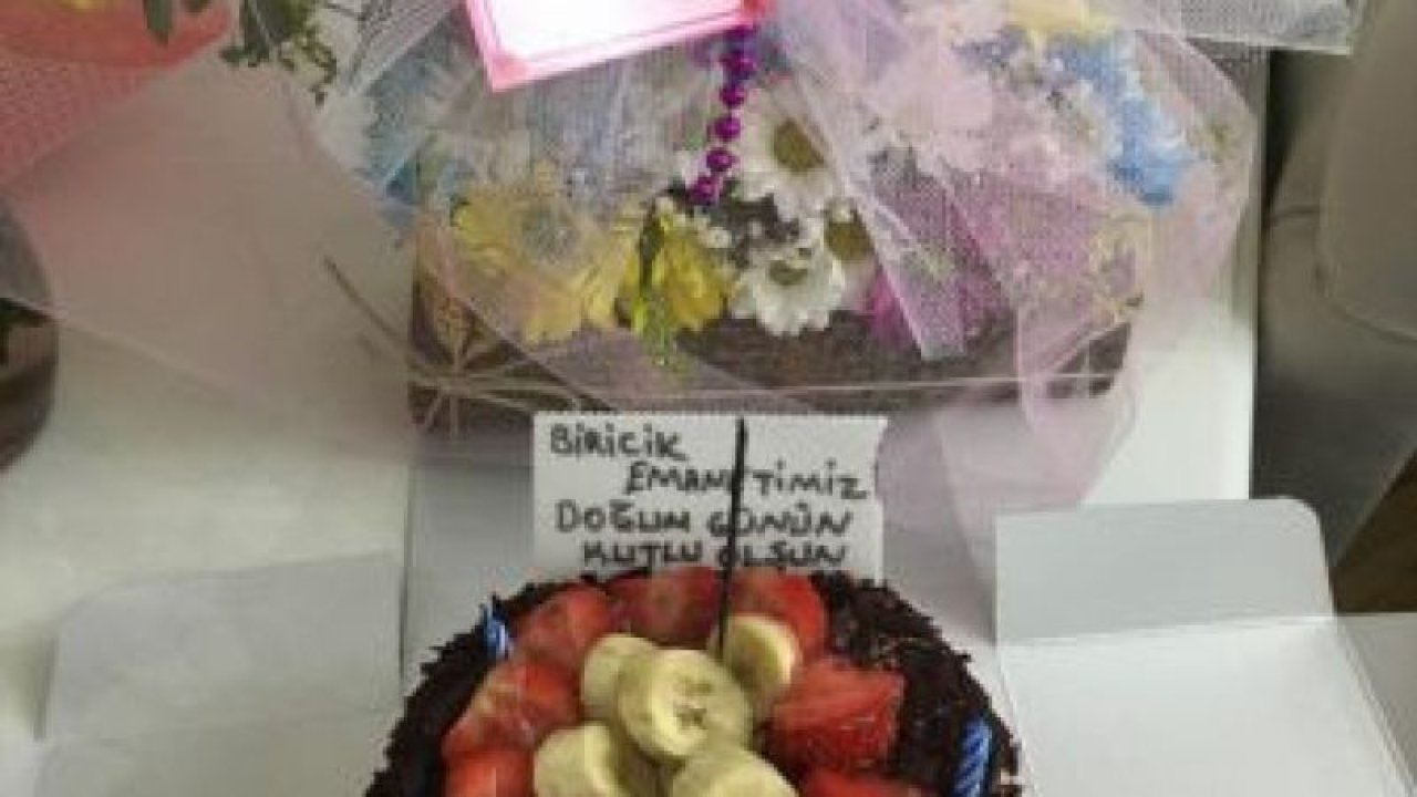 Sakarya'da şehit polisin mesai arkadaşlarından eşine doğum günü sürprizi