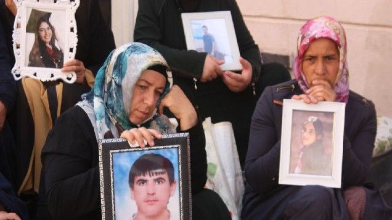 HDP önündeki ailelerin evlat nöbeti 48’inci gününde