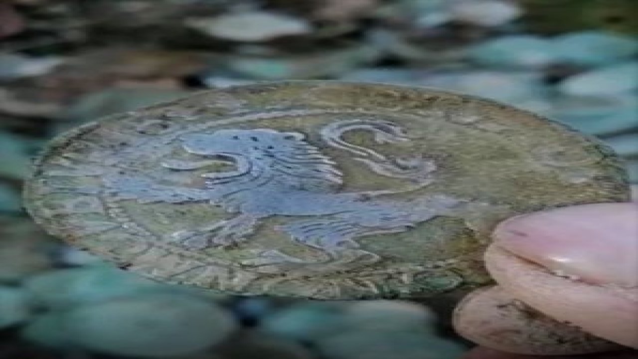 Burdur'da sulama kanalı çalışması sırasında gümüş sikkeler bulundu