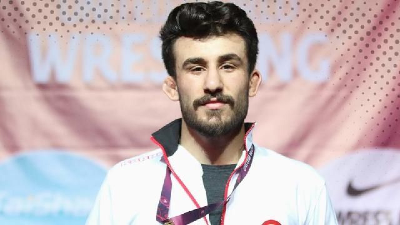 Milli güreşçi Erhan Yaylacı, Dünya Kupası'nda bronz madalya elde etti