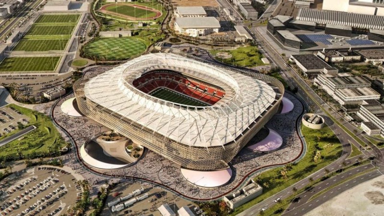 Katar'da 2022 Dünya Kupası'nın simgelerinden er-Rayyan Stadyumu açıldı