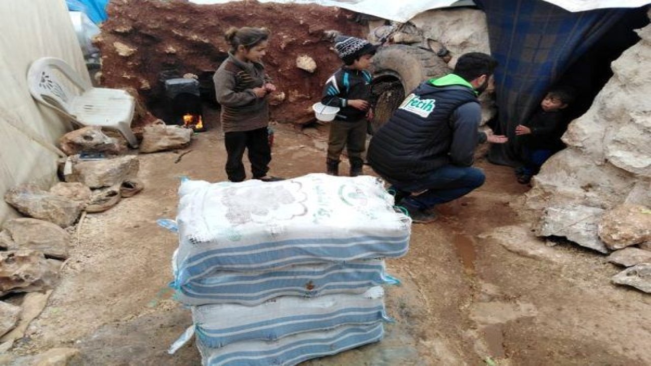 Fetihder'den İdlib'deki yetimlere kış yardımı