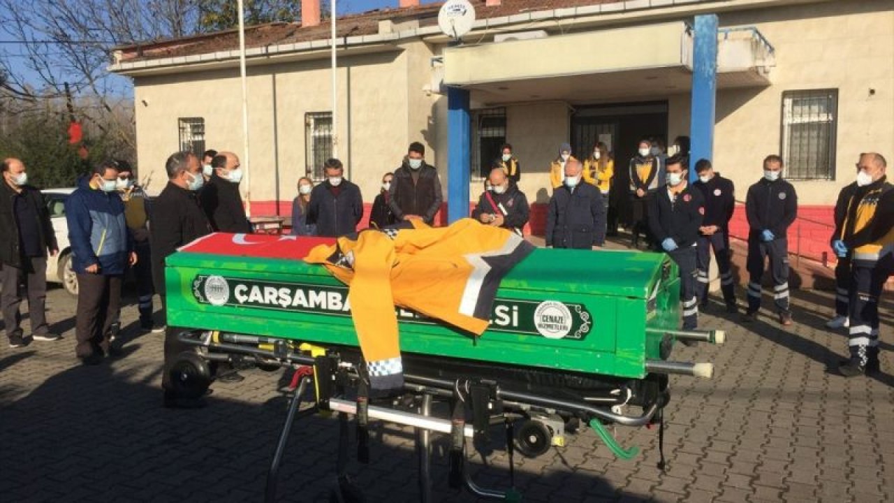 Samsun'da Kovid-19 nedeniyle yaşamını yitiren ambulans şoförü için tören
