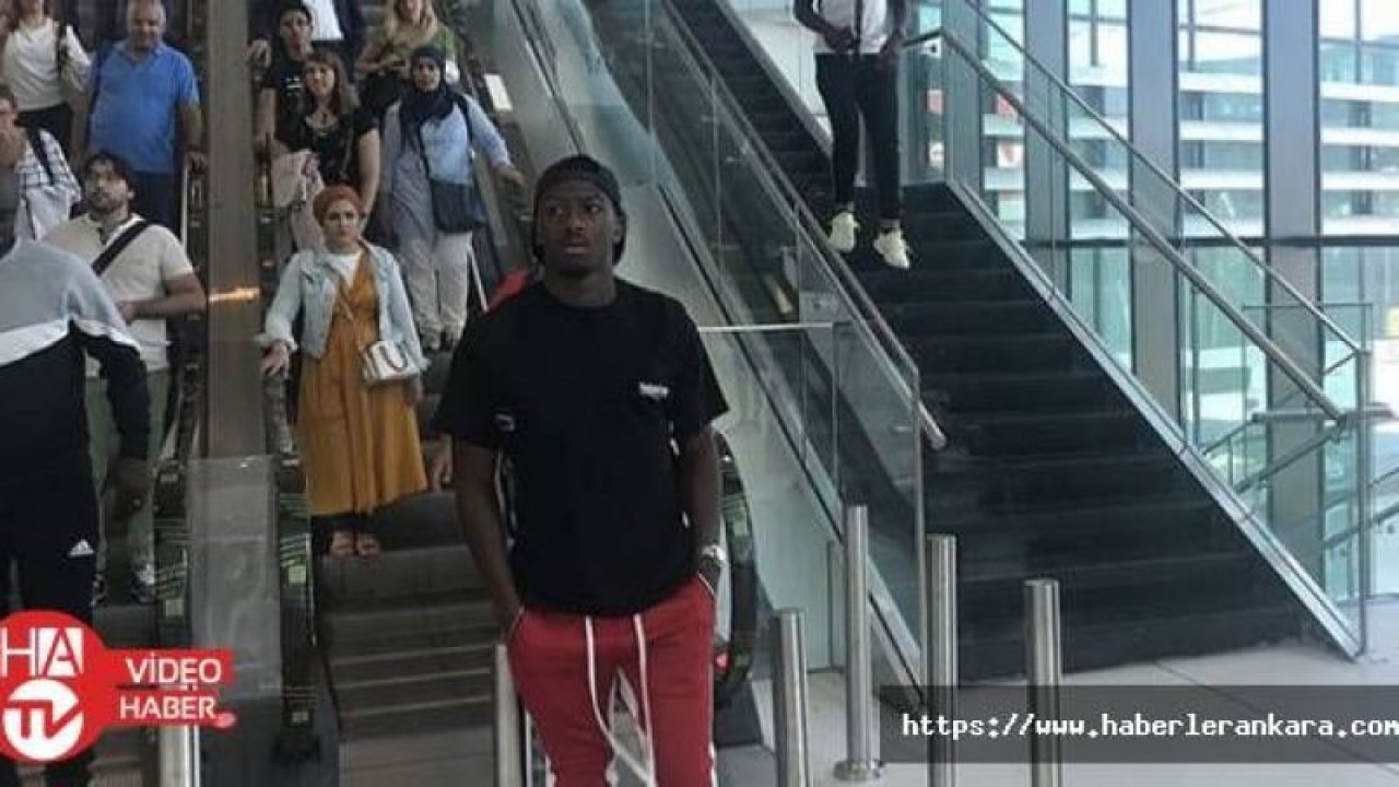 Abdoulay Diaby, Beşiktaş için İstanbul'a geldi