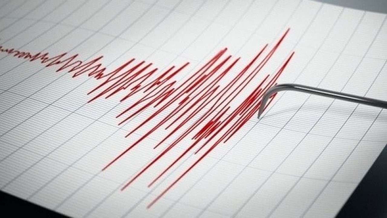 Son Dakika: Elazığ'da 5,3 büyüklüğünde korkutan deprem meydana geldi
